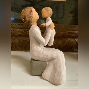 Willow Tree Grandmother Sculpture designed by Susan Lordi.